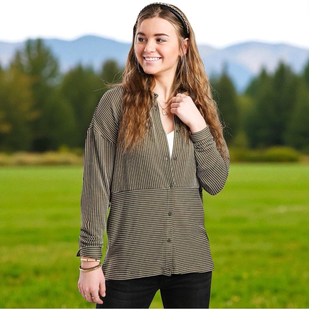 NEW Paper Crane Striped High Low Blouse Jersey Knit Button up Comfy Fall S